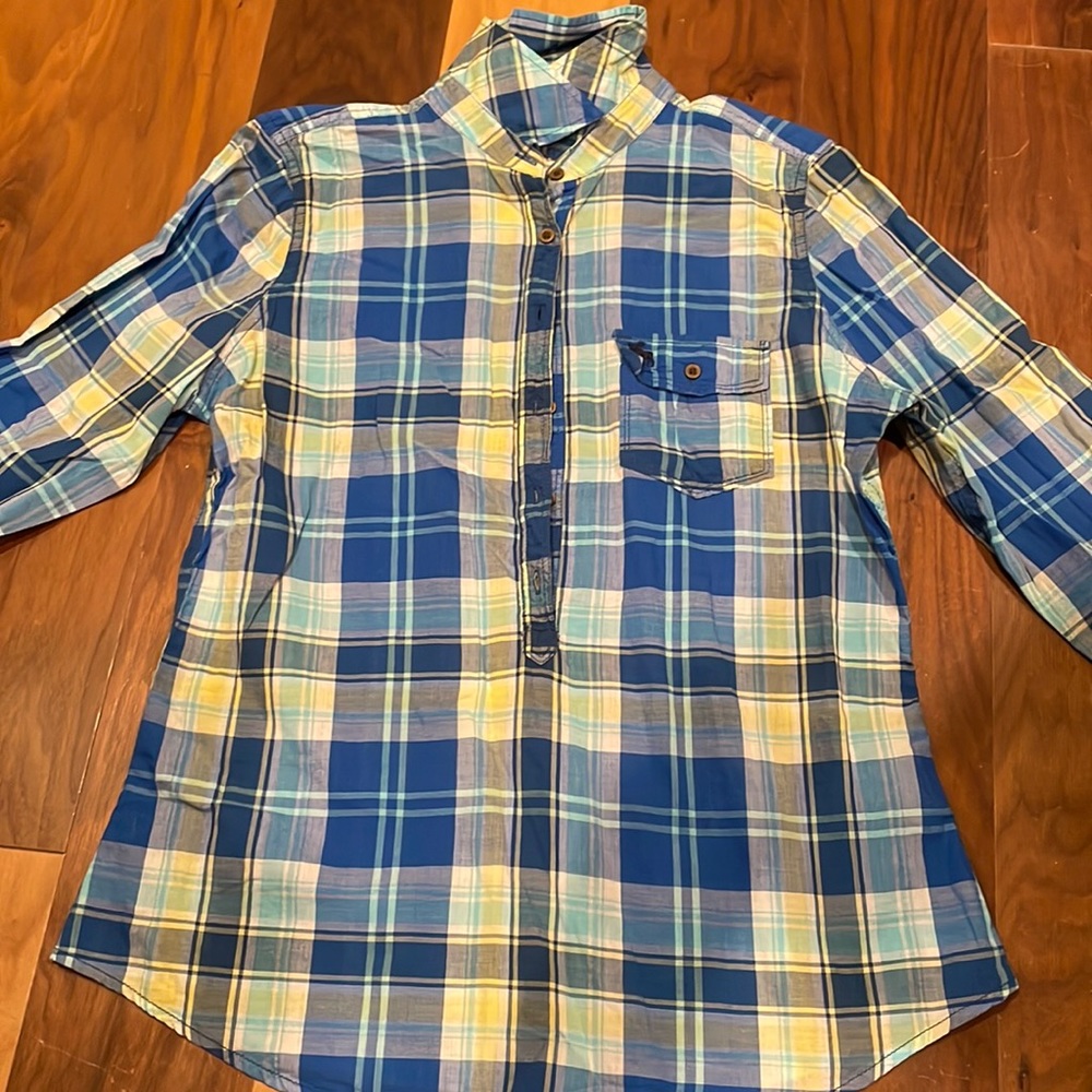 Abercrombie and Fitch Flannel (3/4 length button up)
